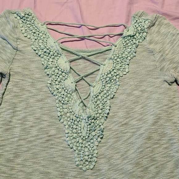 Simple Sheer Top - Picture 3 of 4
